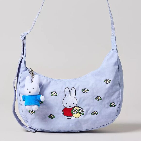 BAGGU x Miffy NWT Medium Crescent Bag - Embroidered Miffy - Picture 3 of 9